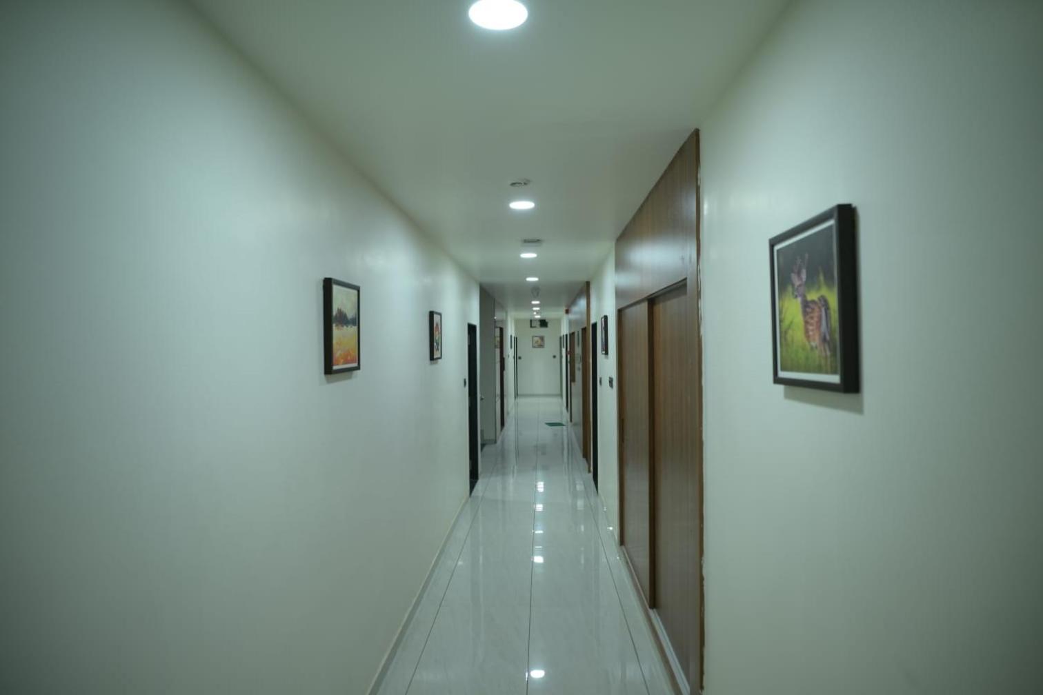 Hotel Aagman Palanpur Buitenkant foto