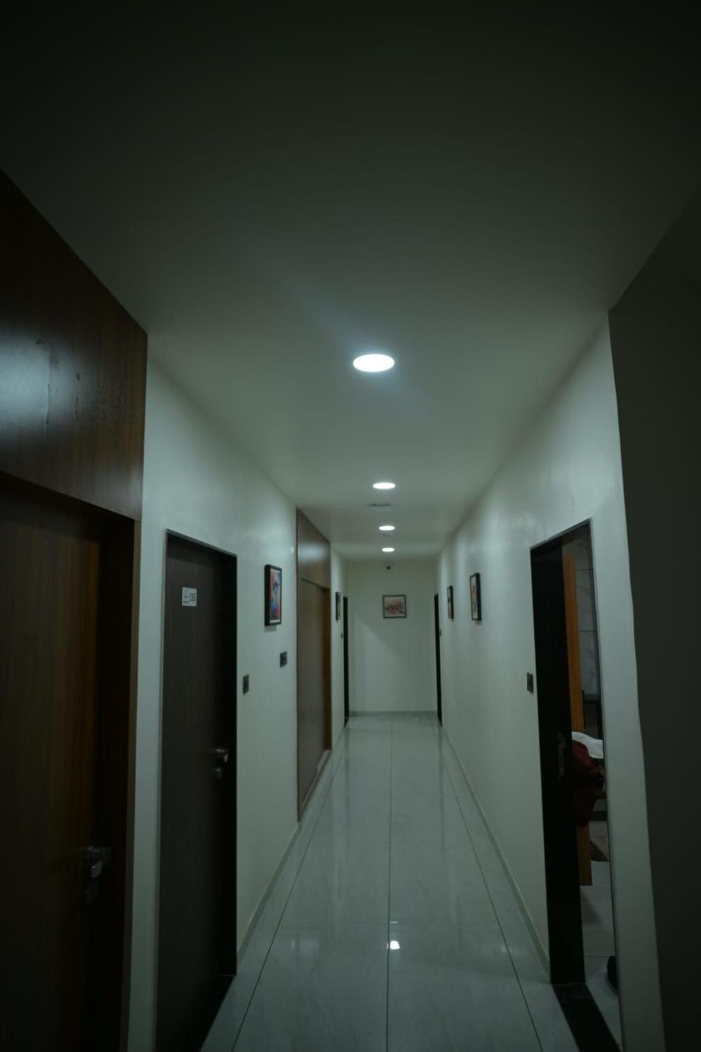 Hotel Aagman Palanpur Buitenkant foto